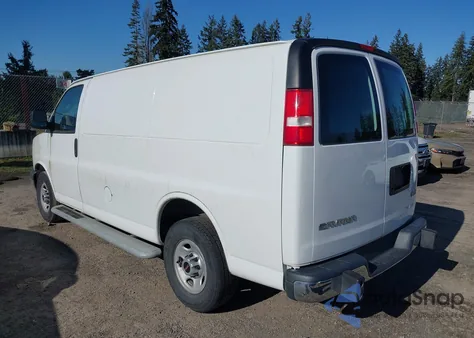 2017 GMC Savana 2500 Work Van z USA, uszkodzony, nr VIN 1GTW7AFF3H1913316